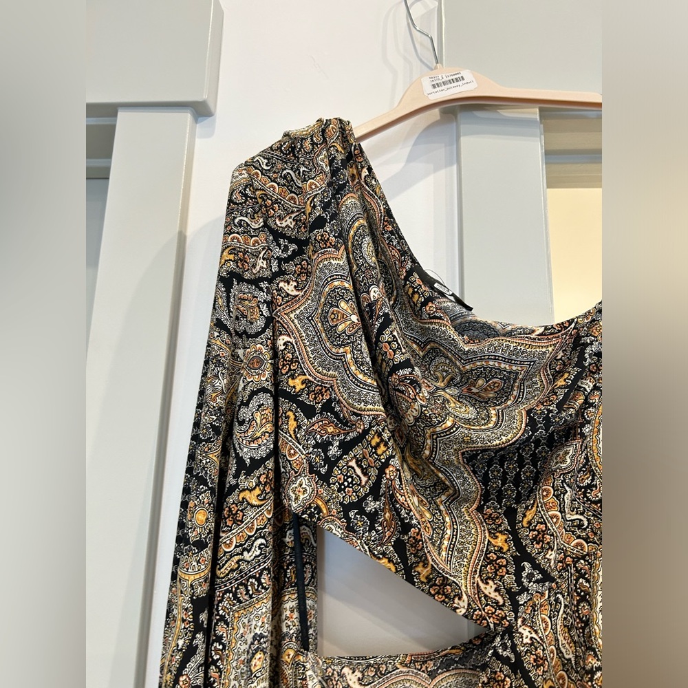 Bronx and Banco Asymmetrical Paisley Dress - Black and Gold - Picture 10 of 11